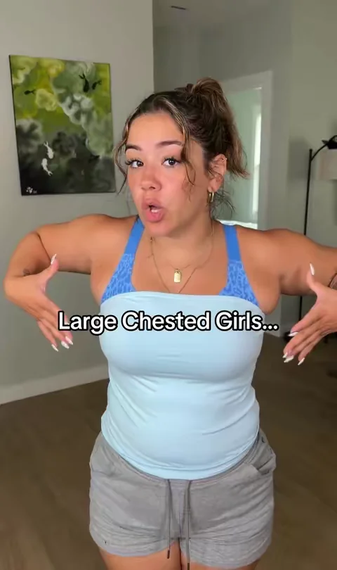Finally a strapless bra that doesn’t slip and is seamless that hides all the rolls!  You can wear all your cute summer tops now and not worry about bra straps or rolls showing  Wearing a M, 36c  @Shapermint #dealsforyoudays #straplessbra #shapermint #summervibes #comfybra 
