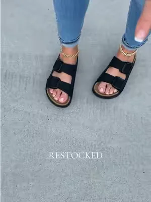 #dealsforyoudays #sandals #projectcloud 