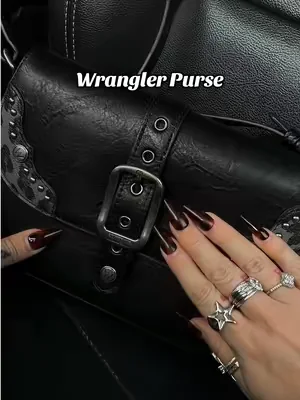 The black leopard is such a vibe 🖤🐆 @Rustic Charm Bootic #wrangler #wranglerpurse #yallternative #darkaesthetic #westernfashion 