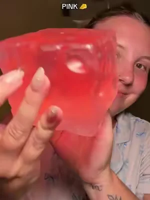 #cheesesquishy #squishycheese #pinksquishycheese #pink #cheese 