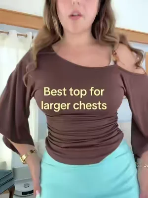 I recommend going down a size. I am 5‘5“ in size down to a small for reference 🌸🌱😛 #DealsForYouday #TikTokShopCreatorPicks #goingouttop #summeroutfit #outfitideas 