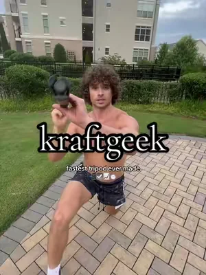 this is the best tripod because it’s low effort… 📲☑️ #kraftgeek #tripod #tripodstand #accessories #dealsforyoudays 