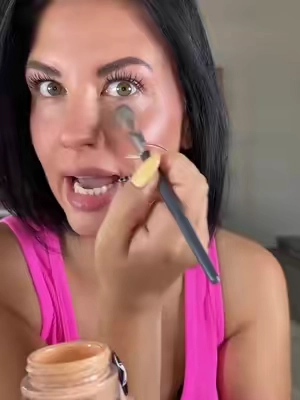 Anti concealer 🙌🏼 #concealer #concealerhack #darkcircles #dfyd 