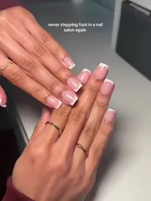 and they last just as long as acrylics, neverrrr going back 😗 @SXC Cosmetics  #pressonnails #gelxnails #frenchtipnails #athomenails #pressonnailstutorial 