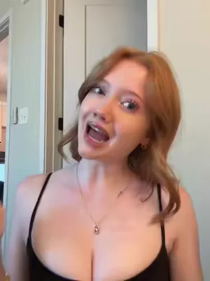Best sticky bra ever! #stickybra #SBEAUTI 