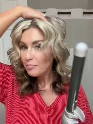 Curls that make me happy and last for days! @Beachwaver Babes #DealsForYouDays #tiktokshopcreatorpicks #hairtok #beachwaver #curlingiron 