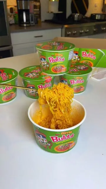 Absolutely delicious can’t BELIVE I got them before they sold out #tiktokshopcreatorpicks #DealsForYouDays #buldak #birriaramen #spicynoodles 