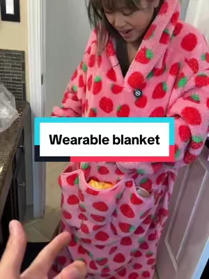 #wearableblanket #oversizedblankets #blankethoodie #dealsforyoudays #tiktokshopcreatorpicks 
