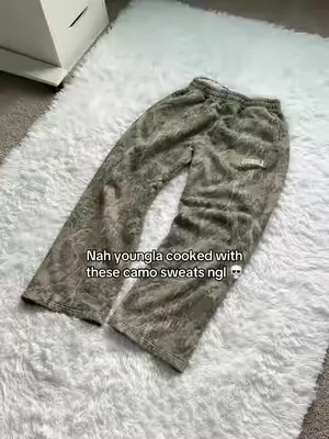 These come baggy asf 😫 (size down) #camo #sweats #camopants #gym #sweatpants 