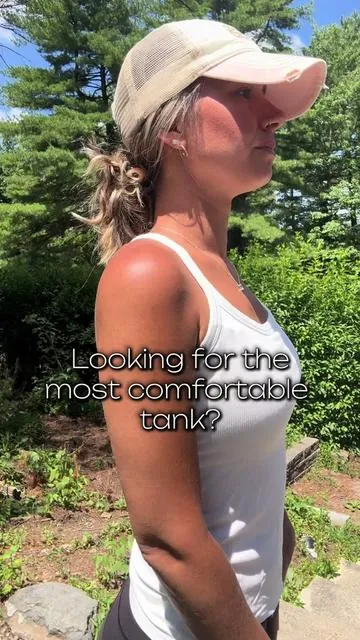 Love me a good tank that I DONT have to wear a bra with. #fashiontiktok #ribbedtanktop #ugc #fitness 