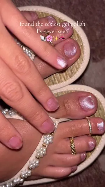 so STUNNING on the feet 🤤🫦🤩#gelpolish #cateyepolish #nails