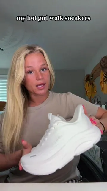 I wore my other pair so much that I needed a new pair… @ALLSWIFIT #allswift #sneakers #hotgirlwalk #tiktokshopdealsforyoudays #dealsforyoudays 