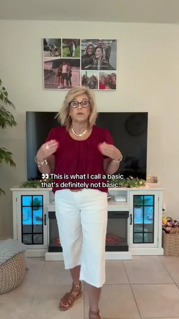 You know those pieces that make getting dressed effortless? This Pretty Garden top is one of them. Comfortable, flattering, easy to style, and just enough detail to elevate even the most basic shorts, jeans, or white pants. The kind of top you'll reach for over and over again. 🤍 #Over50Style #EffortlessStyle #PrettyGarden