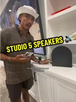 Truly immersive sounds, with undoubtedly the deepest bass I have ever heard from a speaker like this!  #samsung #samsunggalaxy #samsung #samsungmusicstudio5 #speakers 