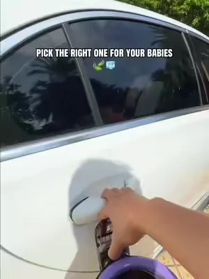 Ditch those bad headrest car fans, this clip-on one is a total game changer 🤯 #PortableClipOnFan #CarEssentialsForParents #BabyTravelMustHave #StrollerAccessories #dealsforyoudays 