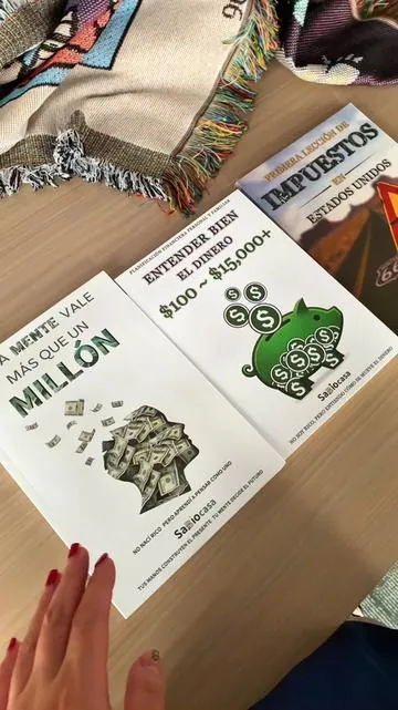 💯💰 Las 3 cosas que la escuela nunca te enseñó: mentalidad, dinero y taxes.💰Si nadie te regaló estos 3 libros antes de los 30, probablemente aprendiste todo por las malas.Tres libros que pueden ahorrarte miles de dólares.#Taxes#Ahorro #FinanzasPersonales #LibrosQueCambianVidas#SummerWins#DealsForYouDays#sabiocasa