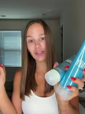 Dry, dull hair? Not anymore. ✨ This shampoo + conditioner duo gives salon-level shine from home and leaves my hair feeling SO soft. #ColorWowHair #TikTokShopFinds #HairCareMustHave #ShinyHair #BeautyFinds