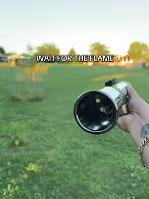 This thing means business 🔥🙌🏼 #seese #seesepropaneblowtorch #propanetorchgun #propanetorch 