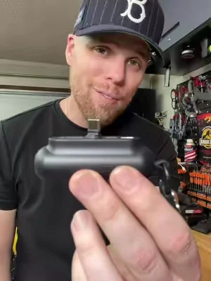 I swear phone batteries know exactly when you’re not near an outlet. 😅 Airport? Dead. Long day at work? Dead. Recording videos? Definitely dead. That’s why I started carrying one of these mini power banks. It’s small enough that you actually bring it with you, and the magnetic snap-on design means you’re charging in seconds without dealing with cables. One of those little gadgets that ends up saving you way more often than you’d think. #tiktokshopdealsforyoudays #techtok #gadgets #iphoneaccessories #tiktokshopfinds
