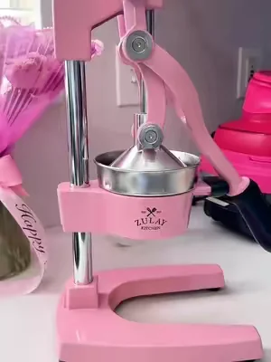 Esta hermoso y super facil y practico de usar ✨ #juicer #juice #flashsale #zulaykitchen #kitchen 