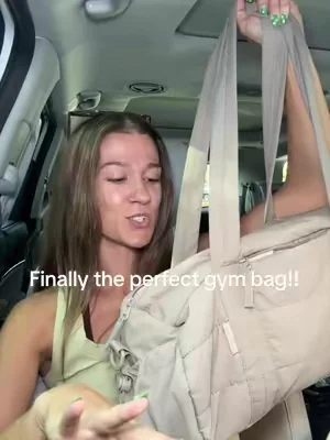 I’ve tried so many different gym bags and this one is my favorite!! And the price point is on point 👏🏼👏🏼