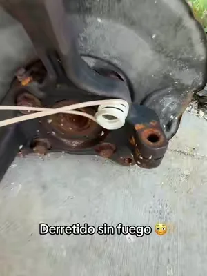 Máquina de inducción de calor para esos tornillos, oxidados y atascados, especialmente si trabajas en vehículos donde neva. Cero óxido, deteniendo a nuestro trabajo.  #Dealsforyoudays #tiktokshopcreatorpicks #summerwins 