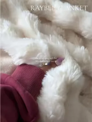 ugh love me a good fur blanket 😭🤌🏽✨ #furblanket #blanket #raybeefurniture 