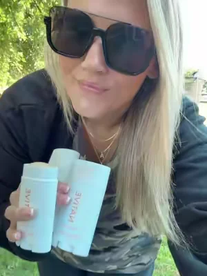 @Native Switched to Native and I’m never going back 🍑 scent and vanilla scent, aluminum free, paraben free, and it actually keeps you fresh all day. Comes in a 3 pack too. #cleanbeauty #nativedeodorant #selfcaretiktok #beautyfinds #dealsforyoudays 