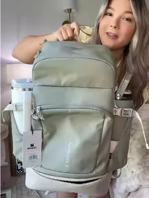 Stanley has BACKPACKS now😳 #stanley #backpack #collegebackpack #backtoschool 