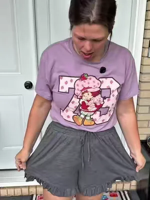 Soft, stretchy, and made to move with you. These BLOOMCHIC comfy shorts feature a flattering relaxed fit, adjustable drawstring waist, pockets, and supersoft fabric that feels like pajamas but looks put together. Perfect for errands, lounging, vacations, or everyday summer outfits. #shorts #womensfashion #bloomchic #DealsForYouDays #tiktokshopcreatorpicks 