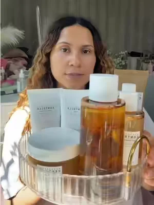 Si tienes la piel irritada con rojeces  este es el set que necesitas por que contiene centella aciatica que ayuda a calmar la piel #centellaasiatica #skin1004centella #skincare #DealsForYouDays #SummerVibes 
