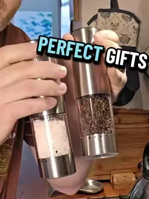 HomeHacks Electric Salt & Pepper Grinders. Love em. #saltandpeppergrinder #electricsaltandpeppergrinder #saltgrinder #peppergrinder #dealsforyoudays @SmartGreenLife 