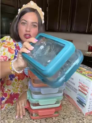 We love a good meal prep container!! @Ello Products 