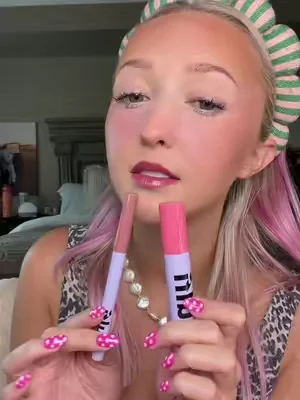 Nude liner + pink combo🤌🏻 and it’s going to stain all day!! #dealsforyoudays 