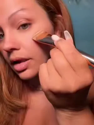 The new formula is a 10/10!!! @The Estée Lauder Store  #doublewear #doublewearfoundation #esteelauder #foundation #makeupsale 