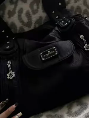 12 in total lol #trending #purse #angelkiss #accessories 