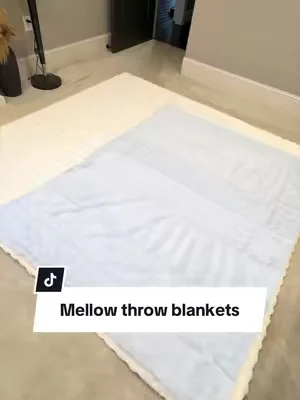 Mellow sleep… THROW BLANKETS 🙈🙈 #dealsforyoudays #tiktokshopcreatorpicks #SummerVibes #blanket #mellow  @Mellow Sleep 