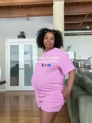 OOTD  #maternity #pregnant #pregnanttiktok #OOTD #bumpdate 