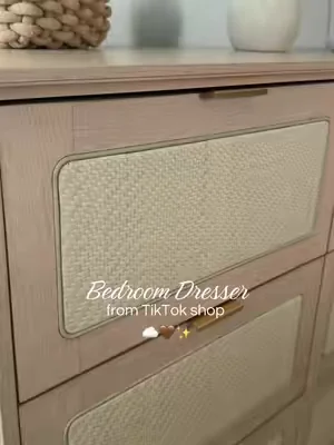 So beautiful! Love this dresser😍 #bedroom #bedroomdresser #dresser #furniture #summergarden 