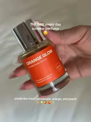 smells SO good omg 🍊🍈🍑🤤 #dossier #dossierperfumes #summerperfume #summerscents #bestperfume 