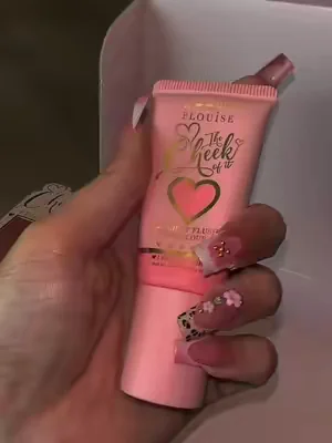 #plouise #plouisemakeup #blush #tiktokshopforcreators 