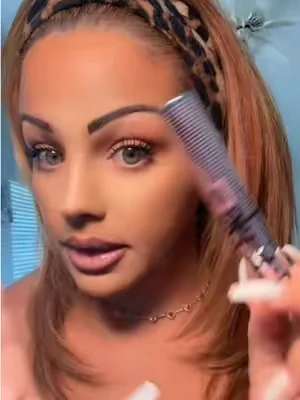 Literally the best mascara ever!!! @Maybelline New York  #mascara #tubingmascara #skytubes #maybelline 