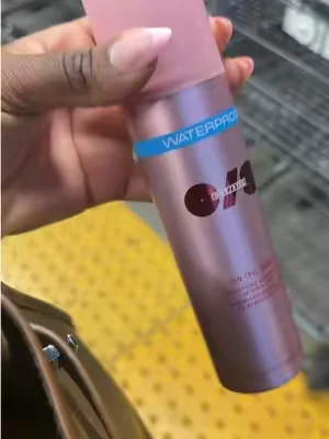 In loveee!!!! This is a summer makeup essential !!! @ONE SIZE BEAUTY   #onesizesettingspray #onesizebeauty #settingspray #dealsforyoudays #summermakeup 
