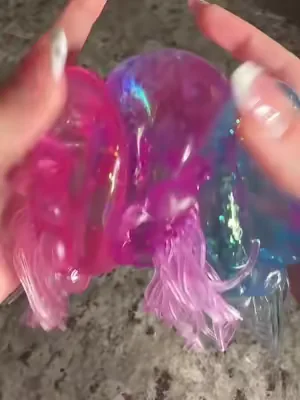 Jellyfish squishy 🪼 