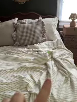 The second summer rolls around, I’m always looking for bedding that feels light, cool, and effortless. ☀️ These striped sheets are soft, breathable, and I actually love leaving them a little messy because they make the whole room feel so cozy.#dealsforyoudays #bedding #summervibes #bedsheets #sheets 
