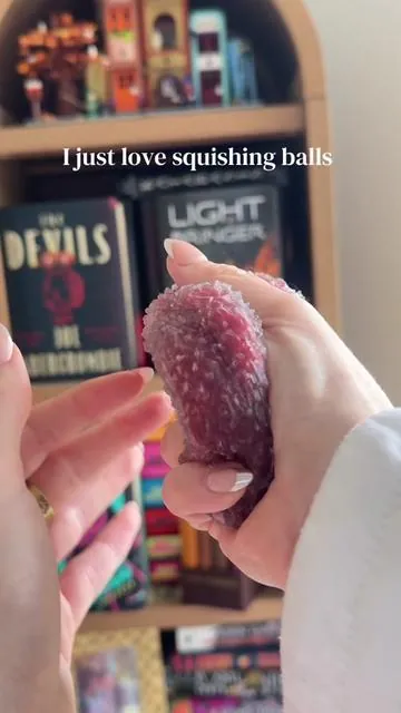 It’s so relaxing!!! #squishy #fidgettoy #squishyasmr #crunchyasmr #fidgettoys 
