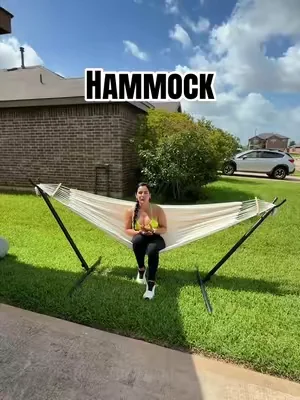 Una hamaca para interiores o exteriores te trae sus bases incluidas #dealsforyoudays #summerwins #hammock #patio #porch 