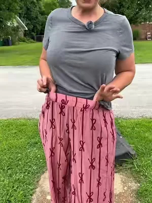 Stay cool and comfortable in BLOOMCHIC Plus Size Lounge Pants. Featuring supersoft fabric, a flattering relaxed fit, geometric stripe design, and convenient pockets, these lightweight pants are perfect for lounging, sleeping, traveling, or everyday wear. Available in inclusive sizes M-6X. #loungepants #womensfashion #summerwins #DealsForYouDays #tiktokshopcreatorpicks 