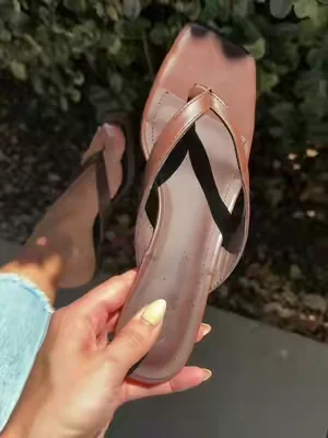 These chocolate sandal heels are amazing! Comfortable heels that are the perfect summer sandal! I’m going to need more colors bc they are THAT good. 😮‍💨✨ #sandalheels #kittenheels #sandalsforwomen #sandals #heels 
