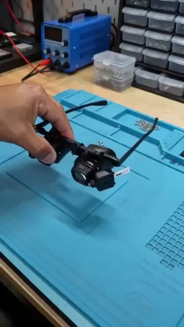 Master the micro-details. Work with flawless clarity. 📱🛠️#MagnifyingGlasses #PrecisionTools #SmartphoneRepair #WatchRepair